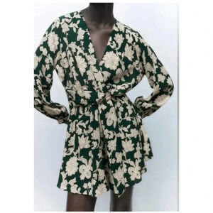 ZARA Romper Playsuit Green floral tie front Buckle Belt Size Medium  H0213